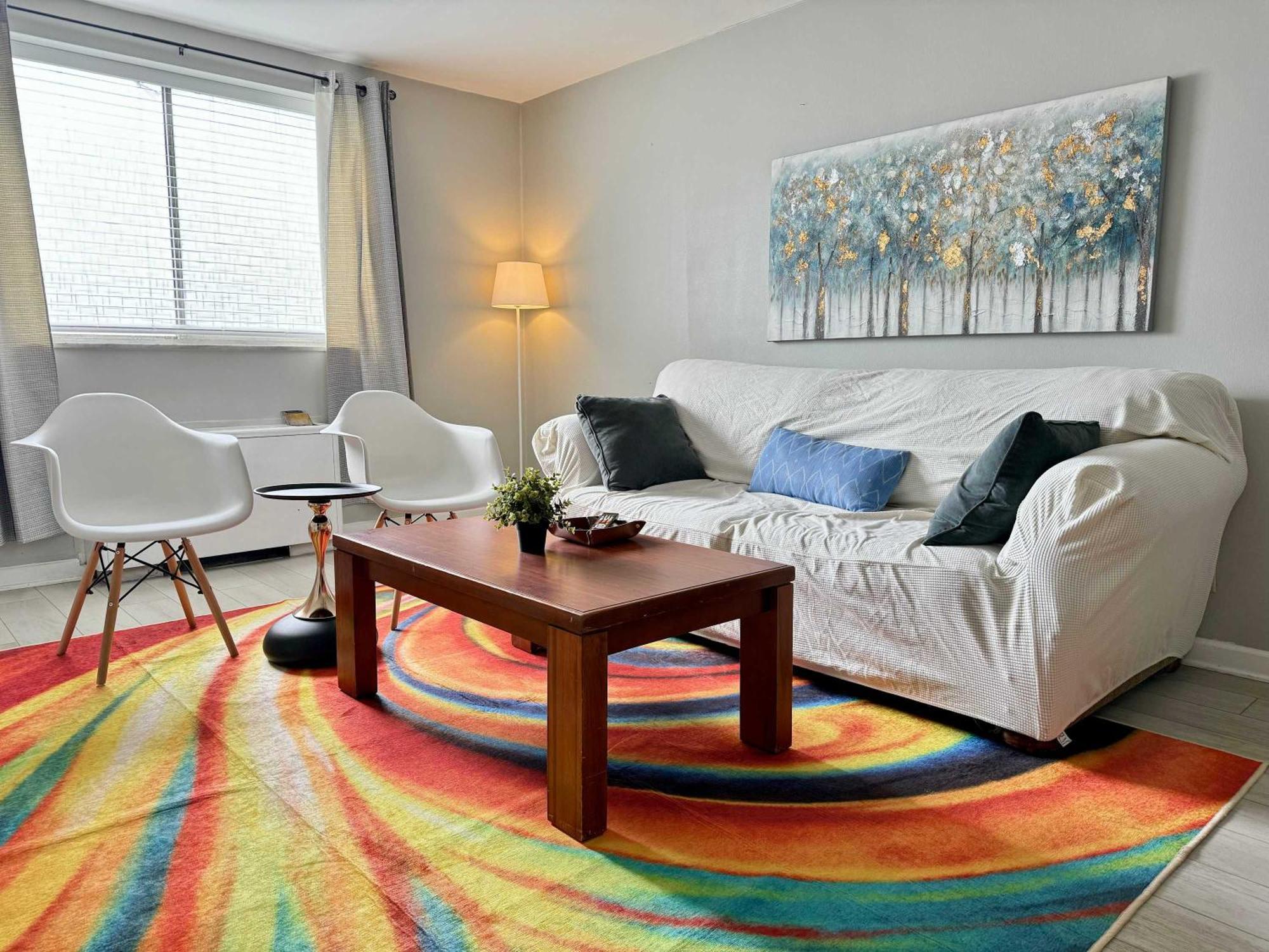 Heart Downtown 2bd New Paint Floor View Lm207 Holiday home